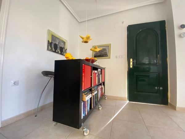 Casa independiente en calle Miguel de Cervantes