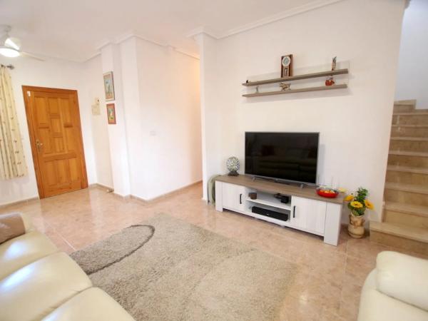 Casa independiente en calle Castellón