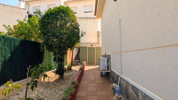 Casa independiente en calle Pablo Picasso