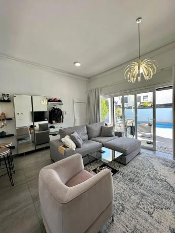 Casa independiente en C. Jacinto Benavente s/n