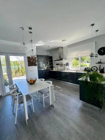 Casa independiente en C. Jacinto Benavente s/n