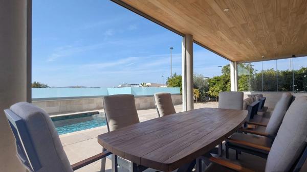 Casa independiente en calle Torrevieja