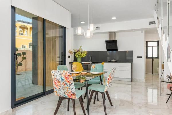 Casa independiente en calle Antonio Orts