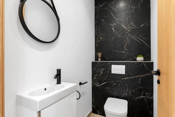 Casa independiente en calle Rafael de León