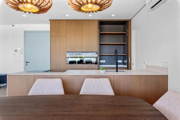 Casa independiente en calle Rafael de León