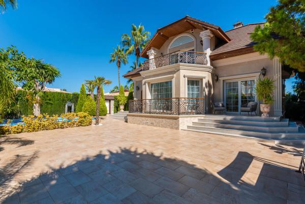 Casa independiente en calle Córdoba, 2