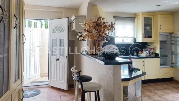 Casa independiente en calle Veleta, 6