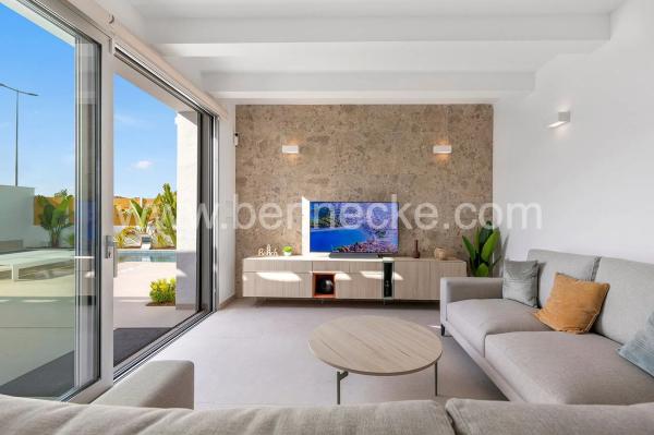 Casa independiente en calle Pablo Picasso, 31