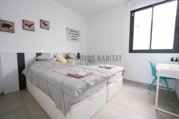 Casa independiente en calle Infanta Elena