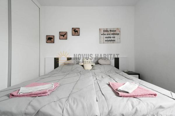 Casa independiente en calle Infanta Elena