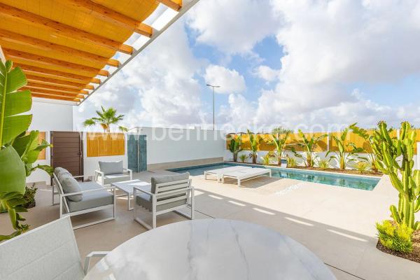 Casa independiente en calle Pablo Picasso, 31