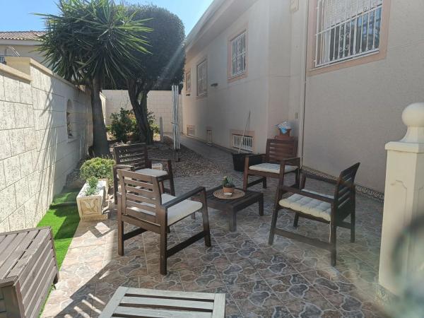 Casa independiente en calle Veleta, 6