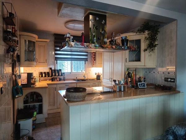 Casa independiente en calle Veleta, 6