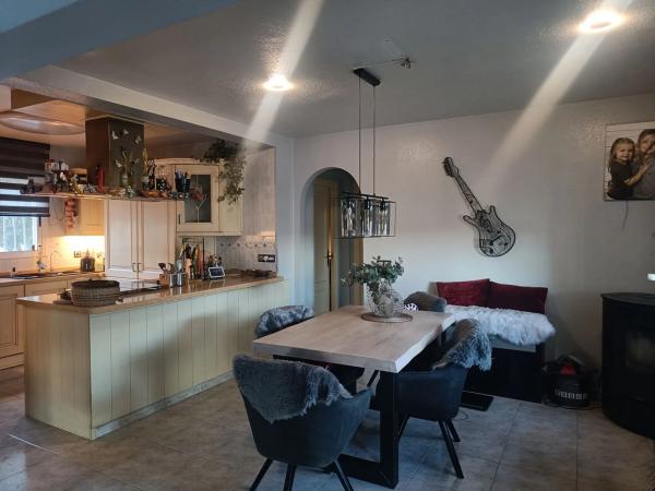 Casa independiente en calle Veleta, 6