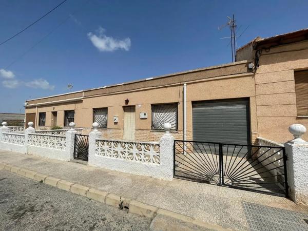 Casa de pueblo en calle Vicente Blasco Ibáñez