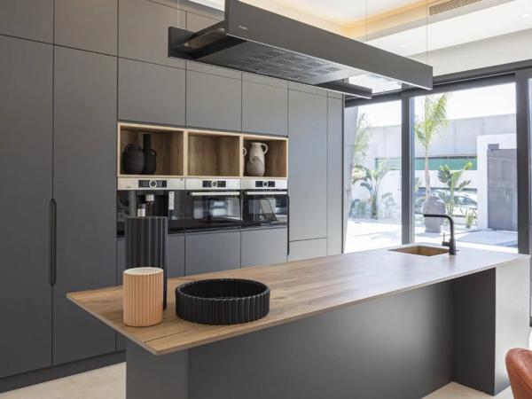 Casa independiente en C. Jacinto Benavente