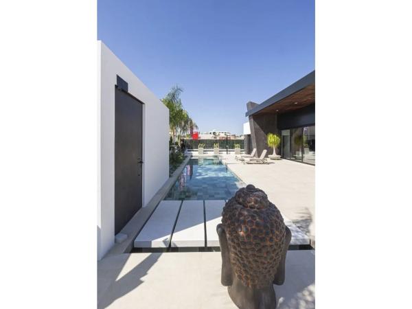 Casa independiente en C. Jacinto Benavente