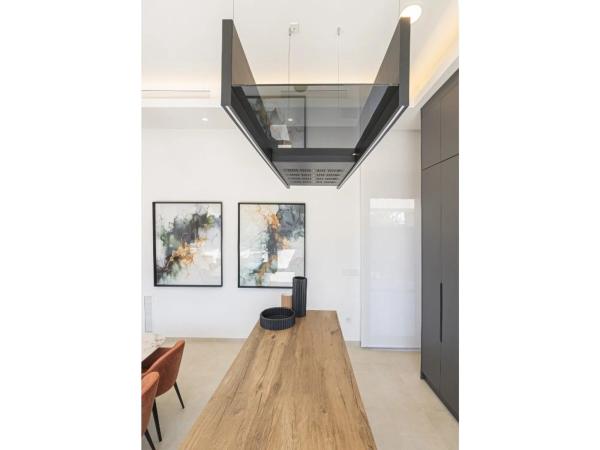 Casa independiente en C. Jacinto Benavente