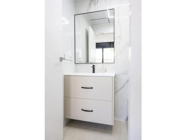 Casa independiente en C. Jacinto Benavente