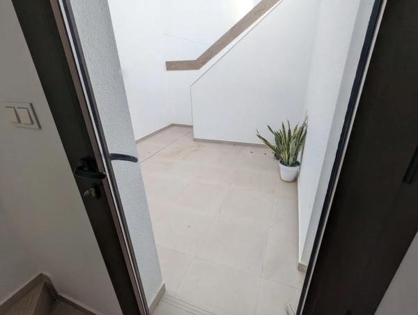 Casa independiente en calle Vicente Aleixandre, 55