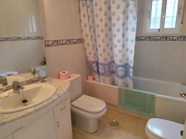 Casa independiente en calle Escocia