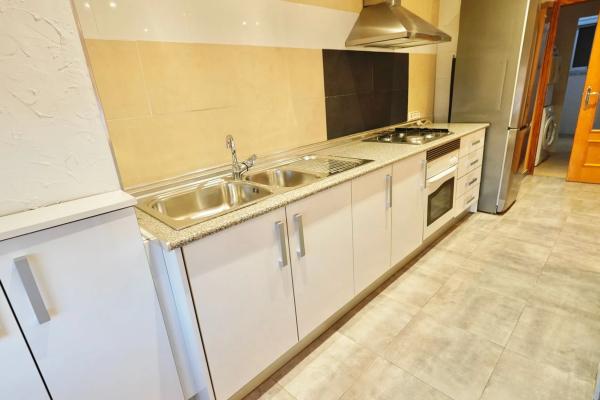 Casa independiente en calle Antonio Maura, 9