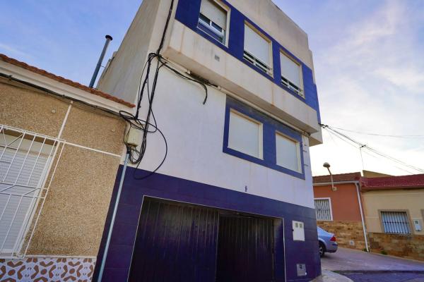 Casa independiente en calle Antonio Maura, 9