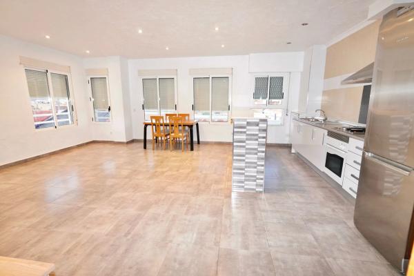 Casa independiente en calle Antonio Maura, 9