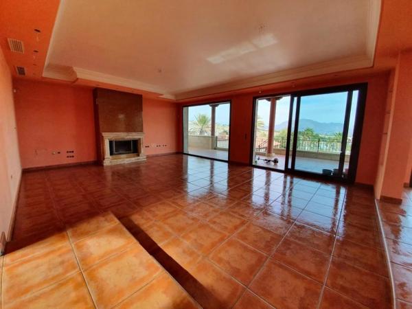 Casa independiente en calle Irlanda