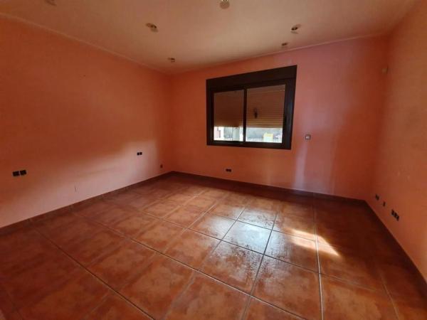 Casa independiente en calle Irlanda