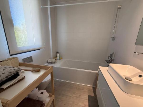 Casa independiente en calle Dinamarca