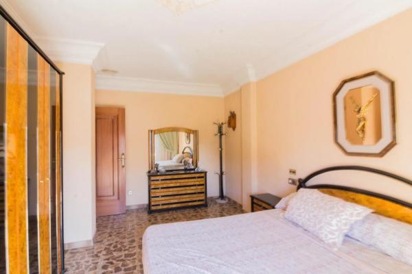 Casa independiente en calle Martín Miró