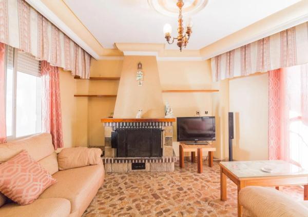 Casa independiente en calle Martín Miró