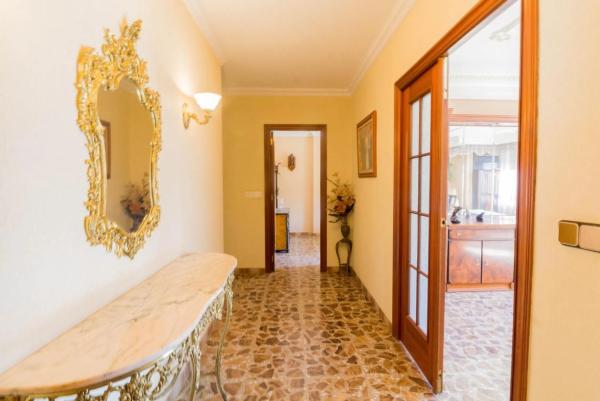 Casa independiente en calle Martín Miró