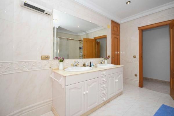 Casa independiente en carretera Nacional N-340