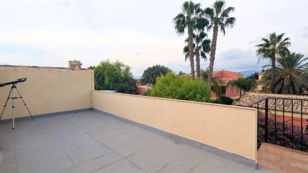 Casa independiente en camino de la Torre los Pavos