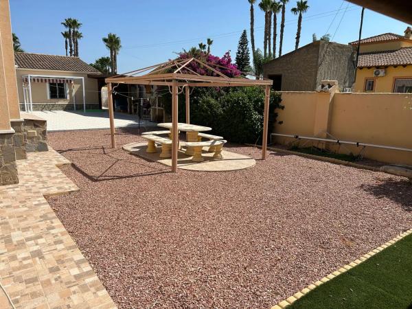 Casa independiente en camino de los Abadia, 14