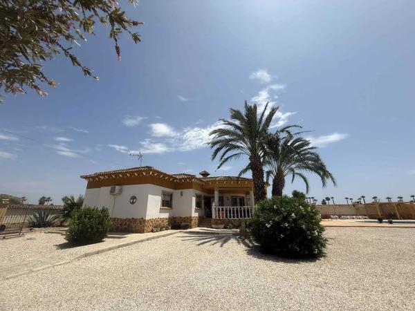 Finca rústica en calle Santa Águeda