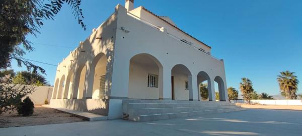 Casa independiente en camino la Barbua