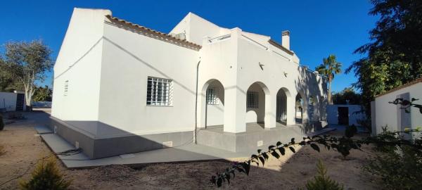 Casa independiente en camino la Barbua