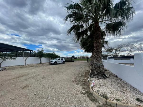 Finca rústica en calle Santa Águeda