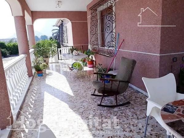 Casa independiente en calle las Alturas