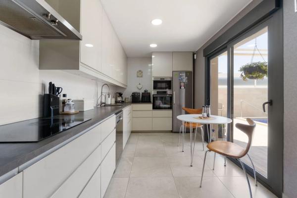 Casa independiente en calle Maestro Serrano