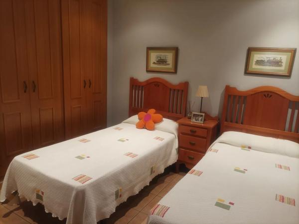 Casa independiente en calle José Cartagena