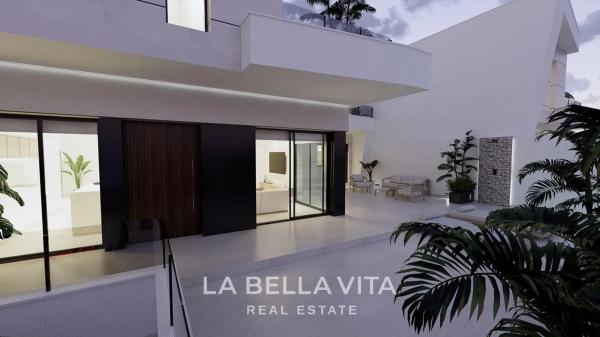 Casa independiente en calle Concejala Trinidad Saura, 67