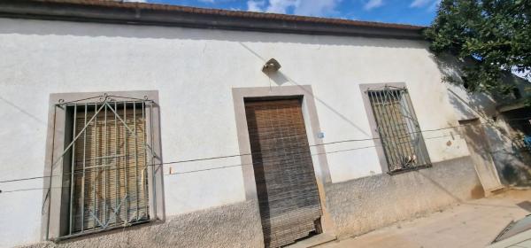 Casa independiente en Huerta / Campo Dolores