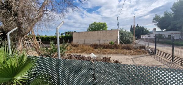 Casa independiente en Huerta / Campo Dolores