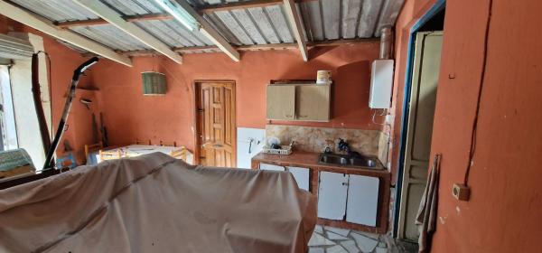 Casa independiente en Huerta / Campo Dolores