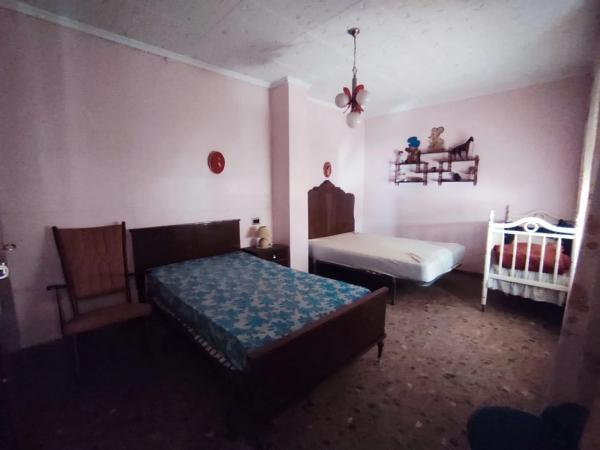 Casa de pueblo en calle Lepanto