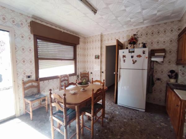 Casa de pueblo en calle Lepanto